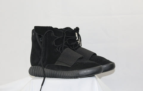 Yeezy Boost 750 'Triple Black'